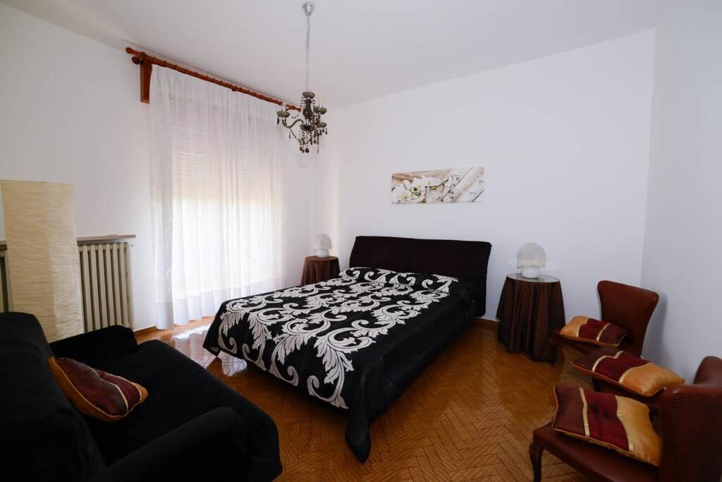Villa Viola-Comoda Villetta A Каприно-Веронезе Экстерьер фото