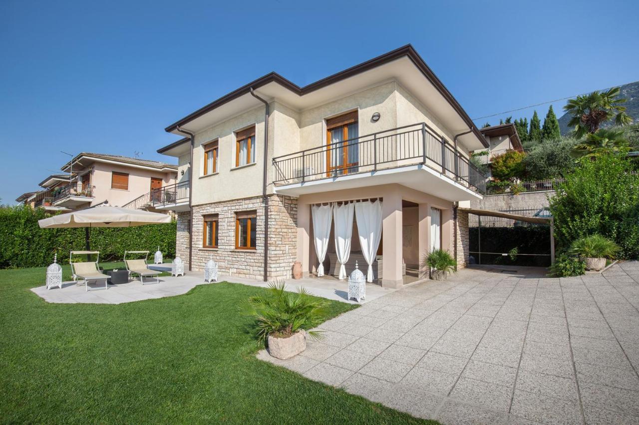Villa Viola-Comoda Villetta A Каприно-Веронезе Экстерьер фото
